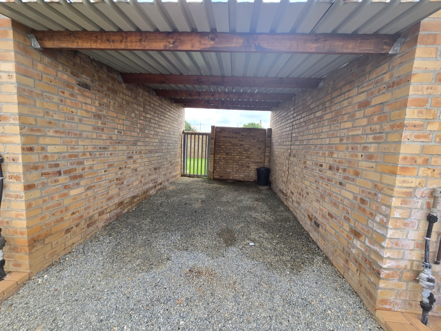 2 Bedroom Property for Sale in Wilkoppies North West